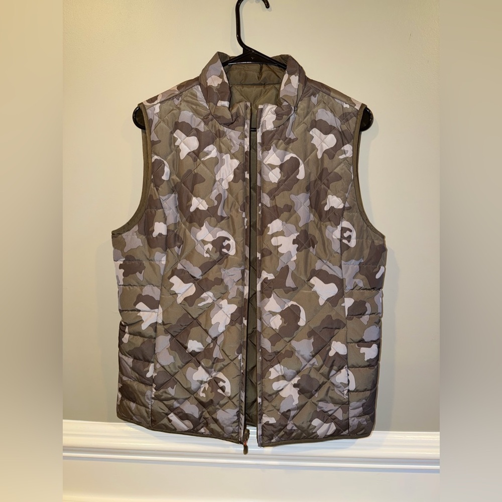 Banana Republic Camouflage Puffer Vest - Reversible